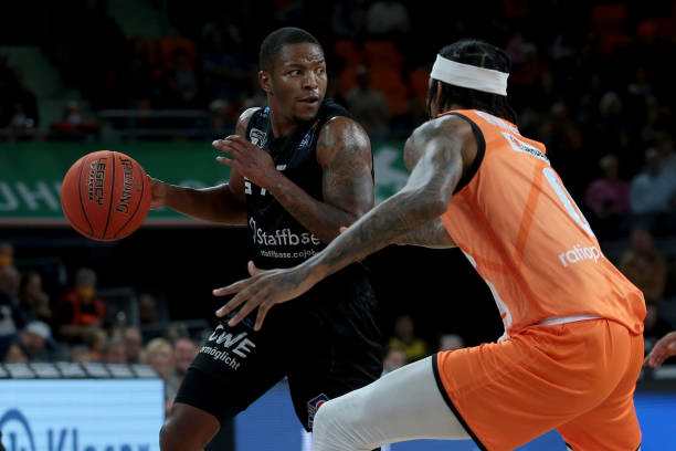 争夺中压制 争夺中压制